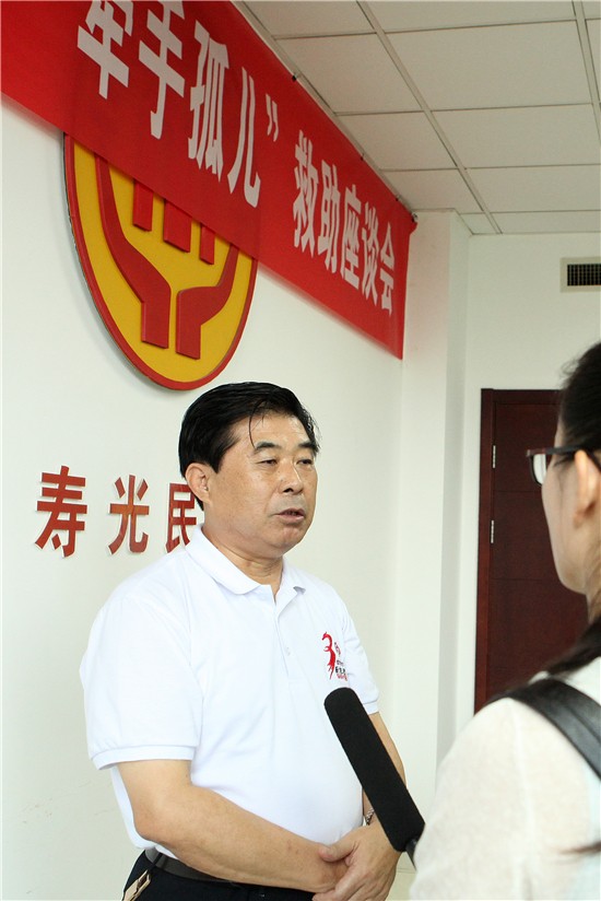 新龙集团|低汞触媒|触媒|氯碱|特气|乙烯|硅|